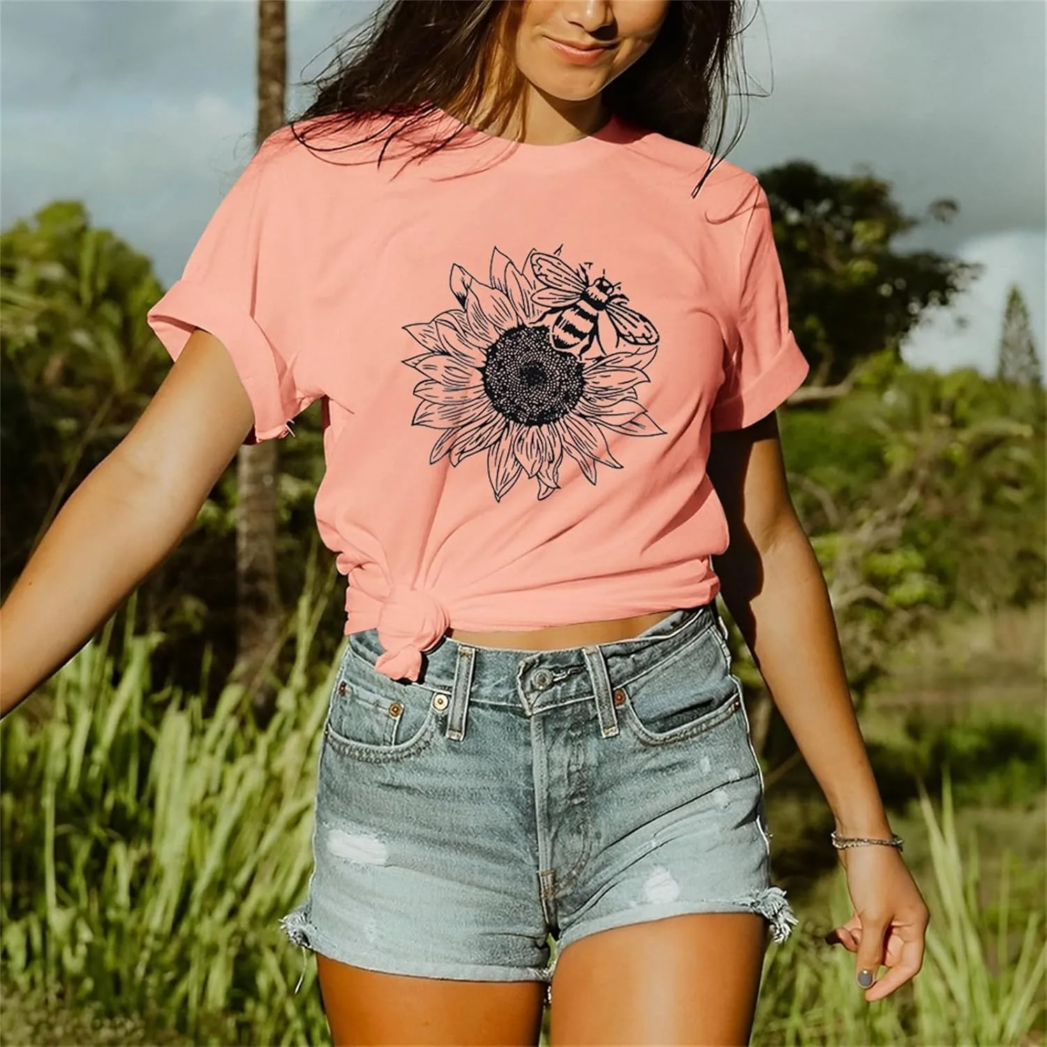 Women's Summer Sunflower T Shirt Cute Flower Graphic Loose Tees Crew Neck Short Sleeve Casual Tops